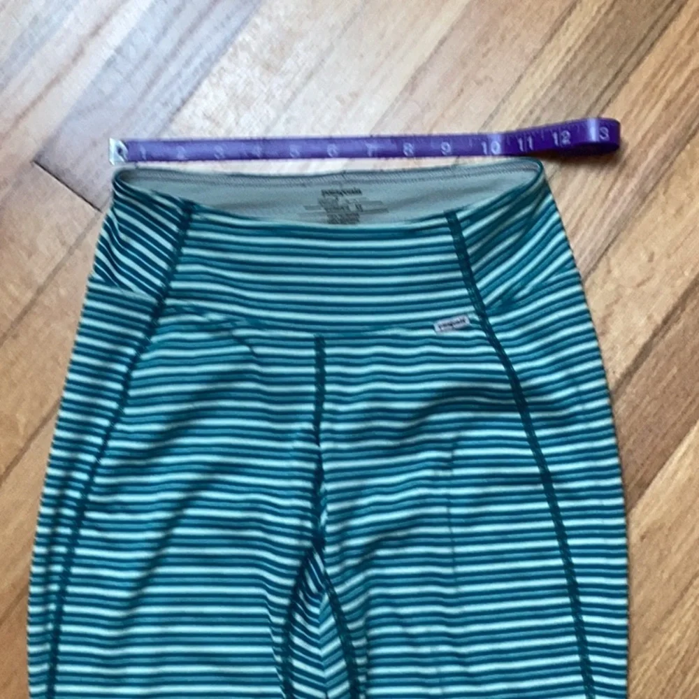 Patagonia Capilene 3 Midweight Stripe Leggings size xs - Picture 9 of 10